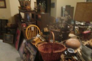 VINTAGE-COLLECTIBLES-FURNISHINGS: Sat-Sun/ Mar 7-8/ 2026 INDOOR SALE