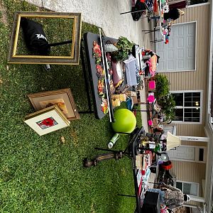 Yard sale photo in Dickinson, TX