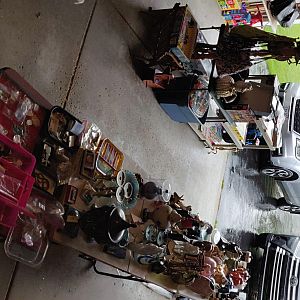 Yard sale photo in Youngstown, OH