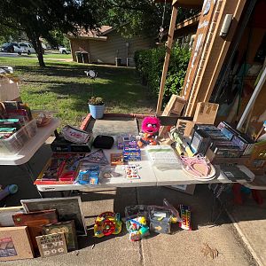 Yard sale photo in Arlington, TX