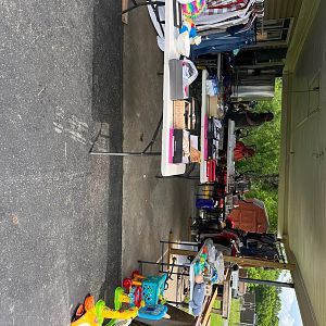 Yard sale photo in Gallatin, TN