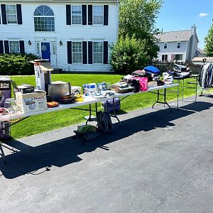 Yard sale photo in Aurora, IL