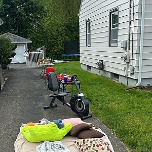 Yard sale photo in East Haven, CT
