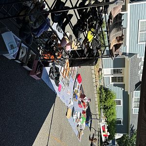Yard sale photo in East Hanover, NJ