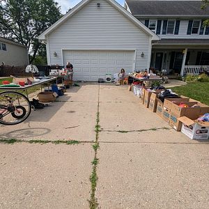 Yard sale photo in McHenry, IL