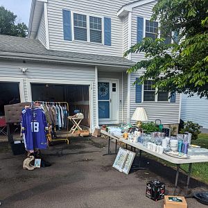Yard sale photo in West Haven, CT