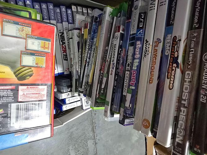 BIG CLEAN OUT GARAGE SALE photo