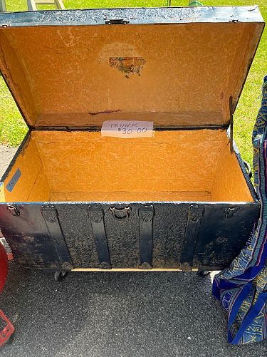 Multi Family Yard Sale on the corner of 43 North and 725 North photo