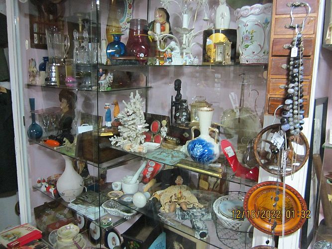 Wowee! BIG SALE! Jewelry/Antiques/Records/Books photo