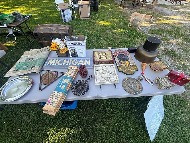 Everything Must Go Sale photo
