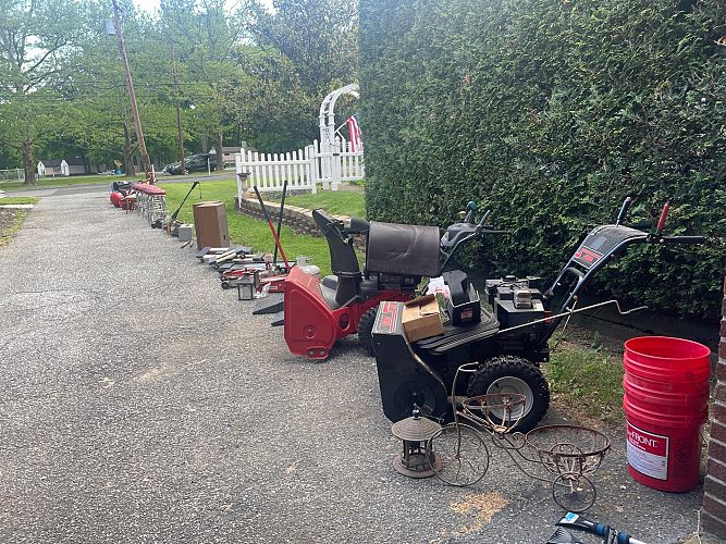 ESTATE/GARAGE SALE photo