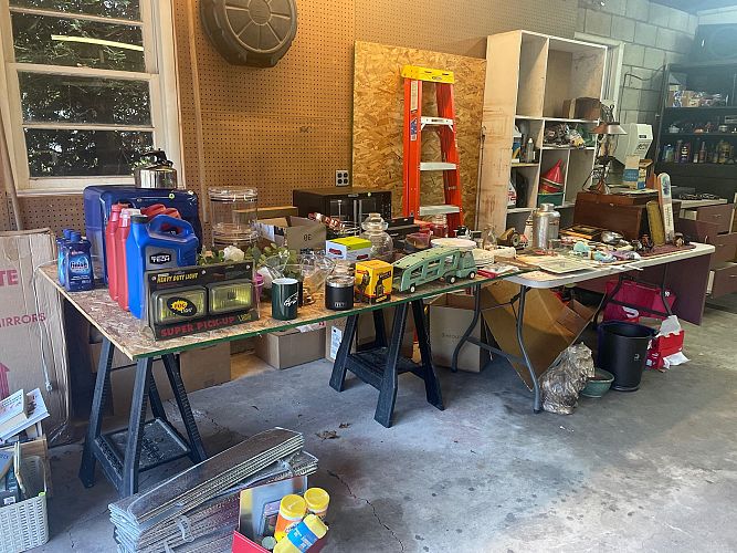 ESTATE/GARAGE SALE photo