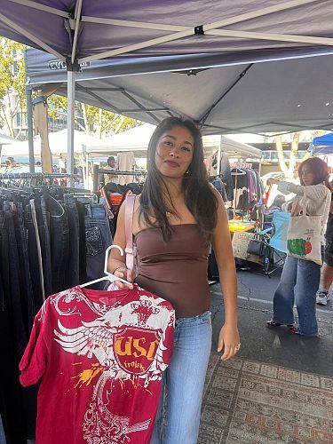 Y2k yard sale photo