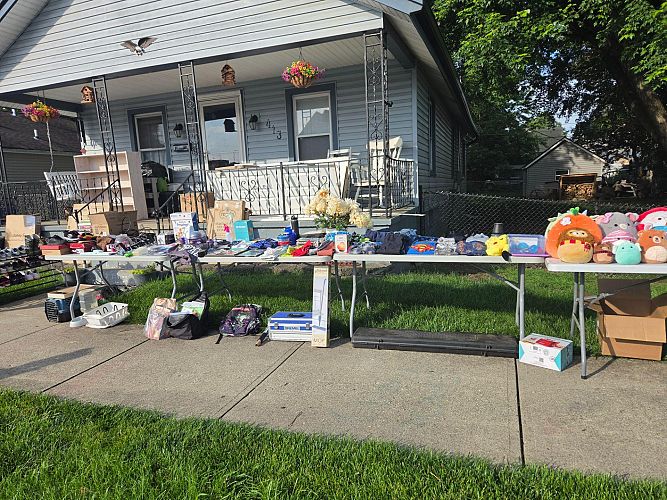 YARD SALE photo
