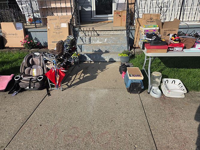 YARD SALE photo
