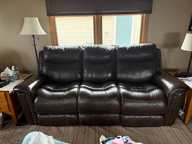 Moving sale photo