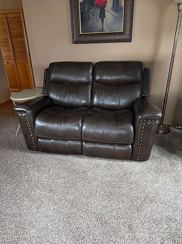 Moving sale photo