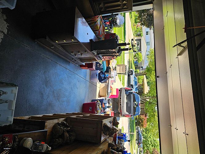 Huge yard sale photo