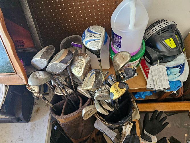 Huge yard sale photo