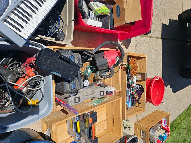 Huge yard sale photo