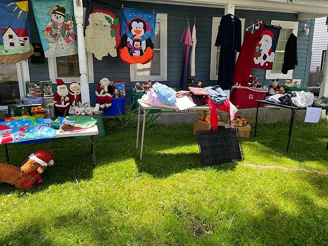 Yard Sale photo