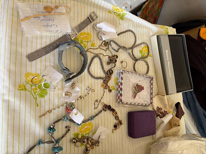 Garage sale photo