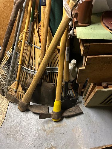 Estate/ Garage Sale in East Lyme,Ct photo