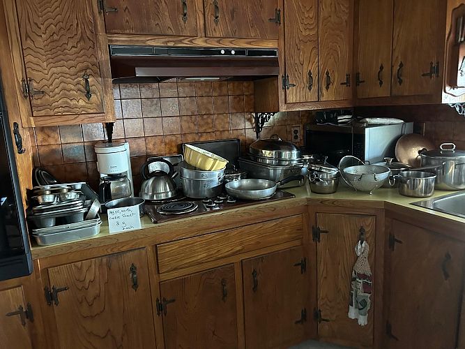Estate/ Garage Sale in East Lyme,Ct photo