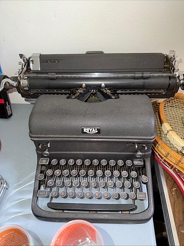 Estate Sale in Maywood photo