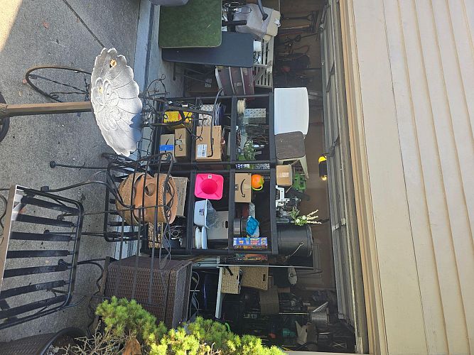 The "I LOVE STUFF" Yard sale photo