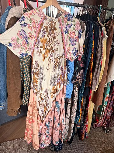 YARD SALE - Collingswood! Vintage Clothing, kids clothing, toys, bikes photo