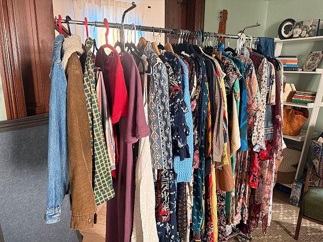YARD SALE - Collingswood! Vintage Clothing, kids clothing, toys, bikes photo