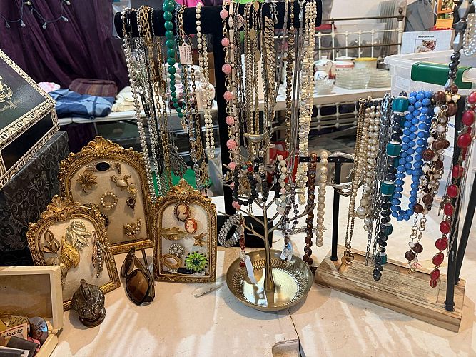 Good Sam's Tag Sale photo
