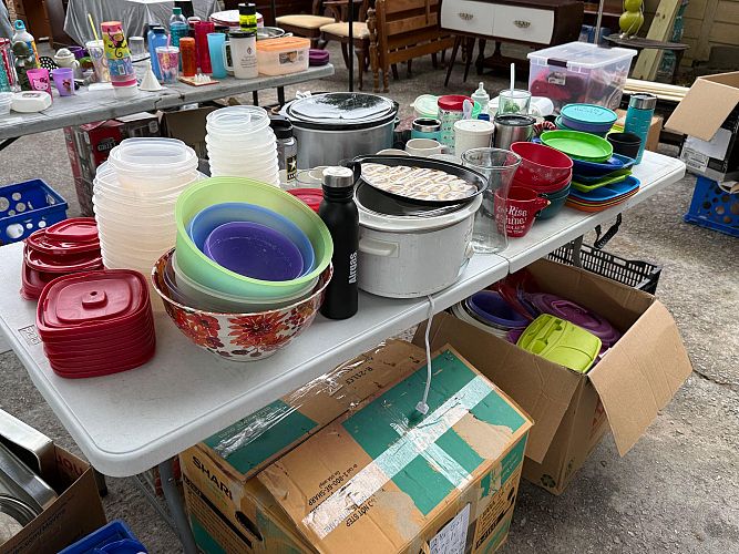 HUGE Yard Sale/Gagre Sale/Estate Sale photo