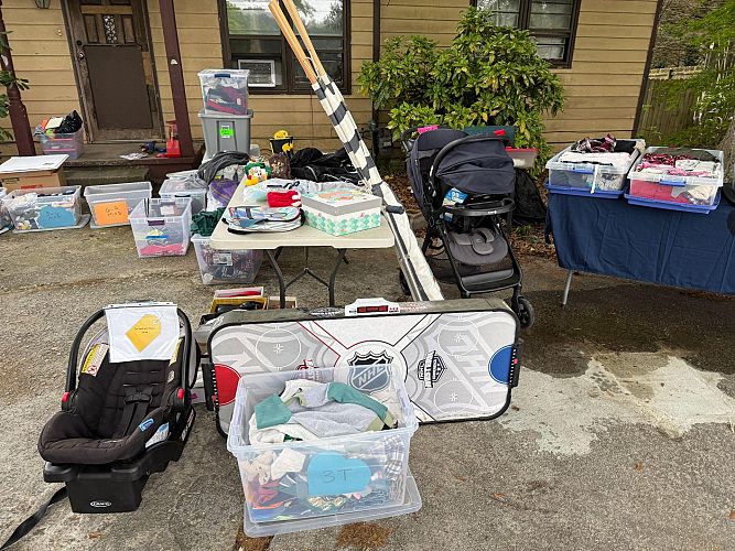 HUGE Yard Sale/Gagre Sale/Estate Sale photo