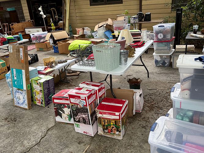 HUGE Yard Sale/Gagre Sale/Estate Sale photo