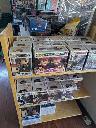 BIG COLLECTIBLE SALE! LPs, Comics, Action Figures, LPs, Posters, T-Shirts, Fun photo