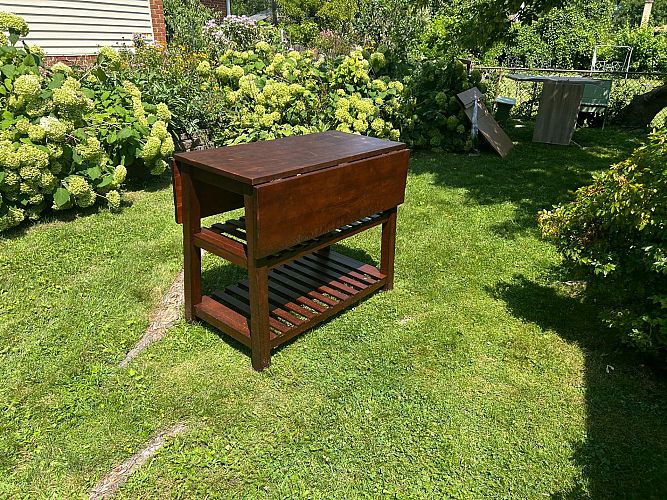 Multi-Family Garage Sale at Golf and Kedvale in Skokie photo