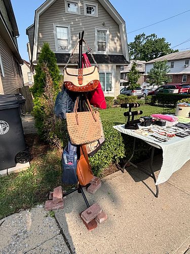 🏡🌞 SATURDAY 7/25 & SUNDAY 7/26 INDOOR & OUTDOOR YARD SALE! 240 MANOR RD🌞🏡 photo