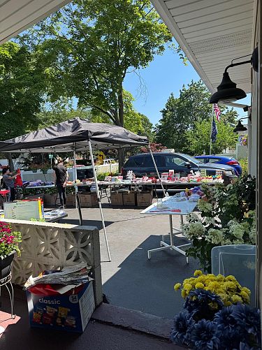 Yard sale photo