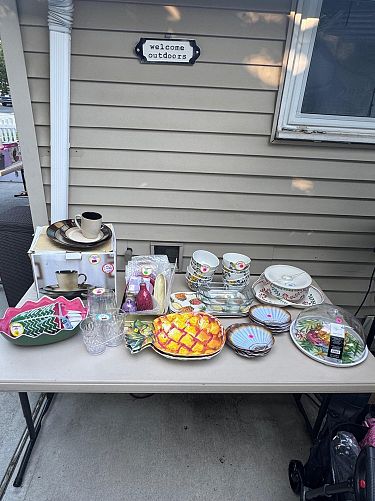 Fred Fam Yard Sale! photo