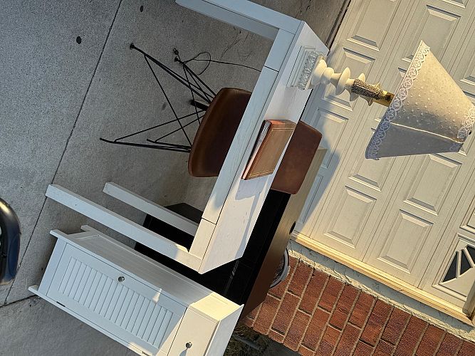 Free items plus yard sale photo