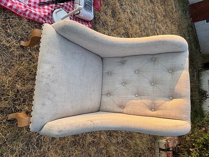 Free items plus yard sale photo